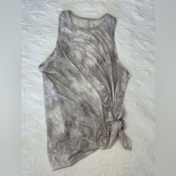 Tie dye active wear top. - Picture 1 of 4